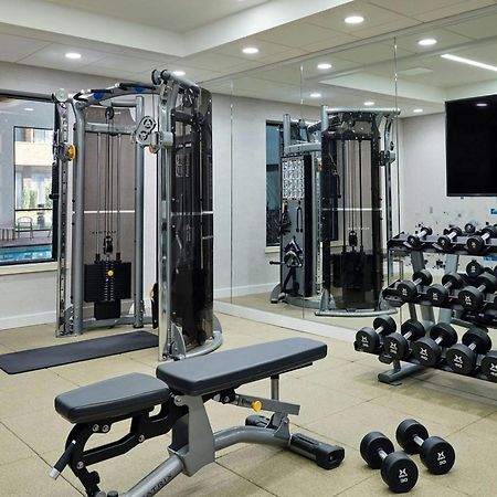 Sheraton Grand Rapids Airport Hotel Cascade Екстериор снимка