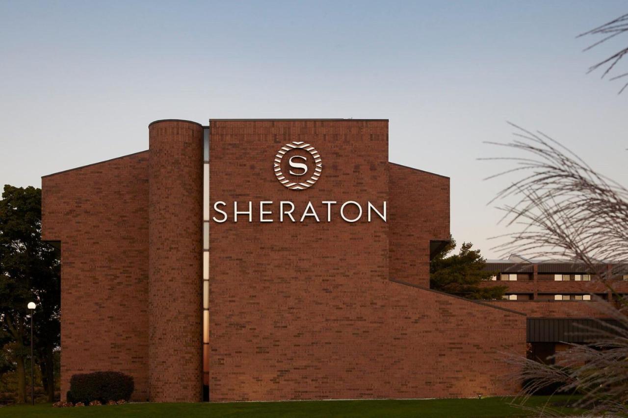 Sheraton Grand Rapids Airport Hotel Cascade Екстериор снимка
