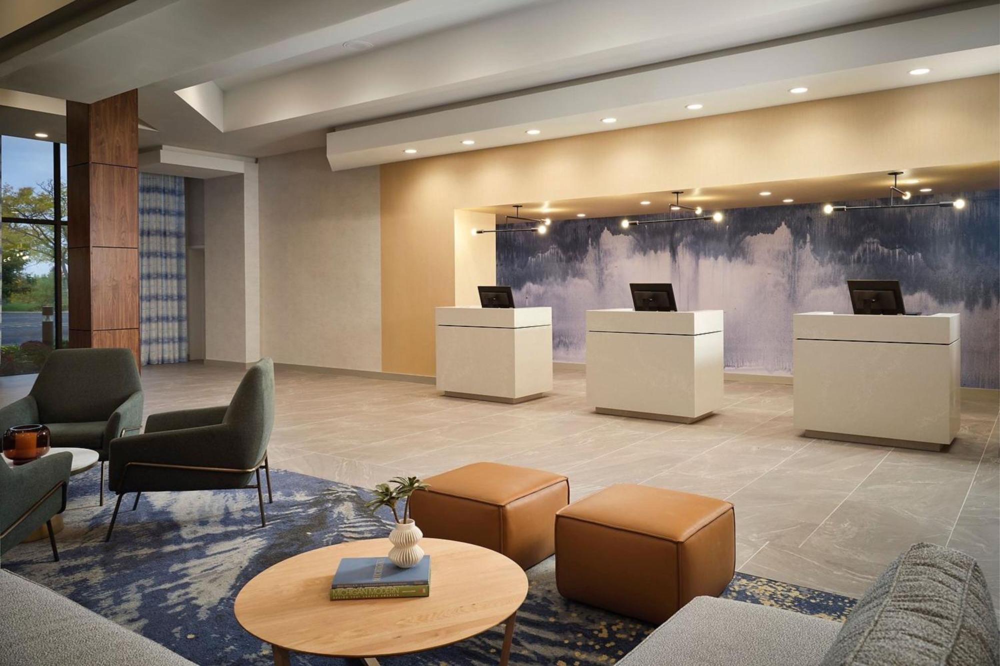 Sheraton Grand Rapids Airport Hotel Cascade Екстериор снимка