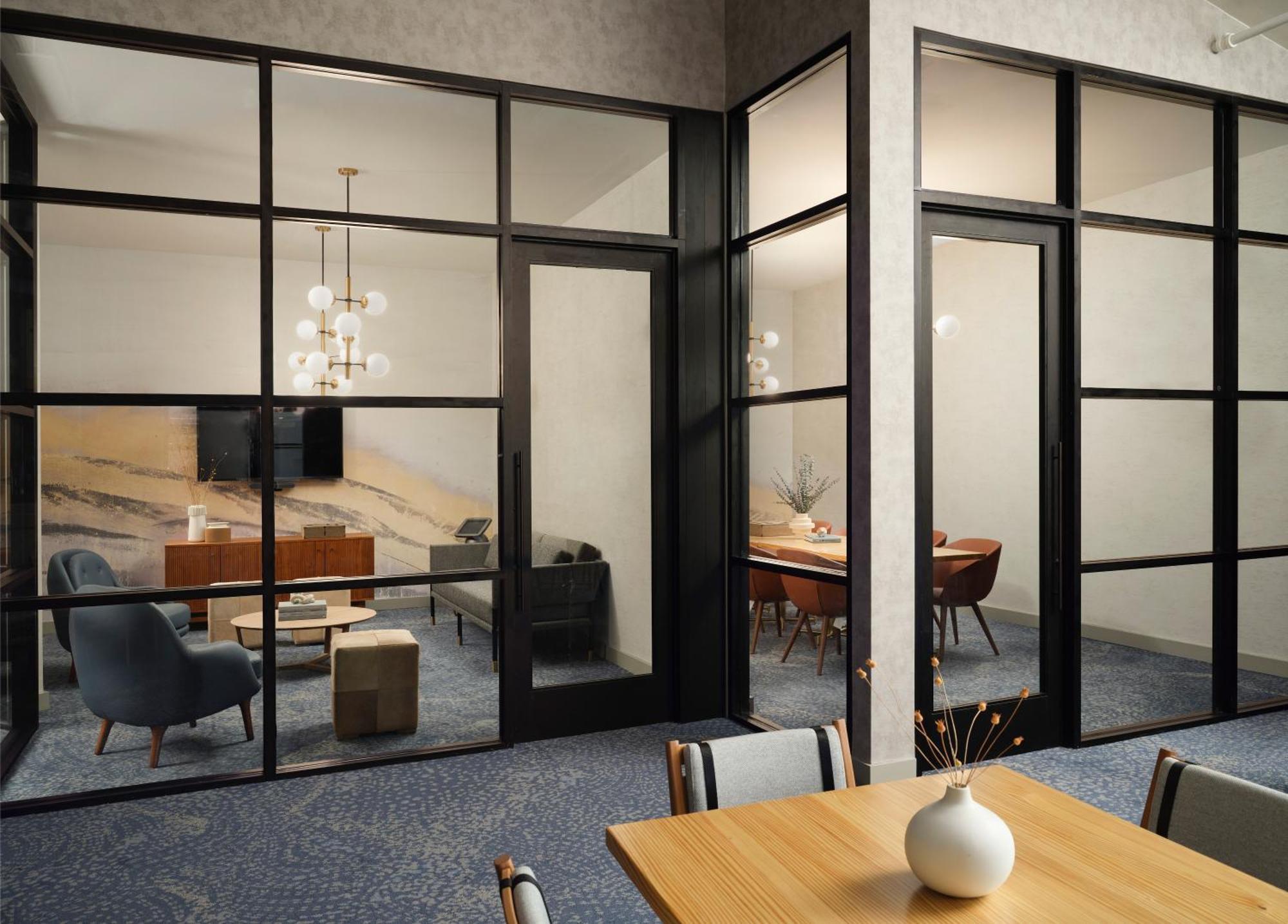 Sheraton Grand Rapids Airport Hotel Cascade Екстериор снимка
