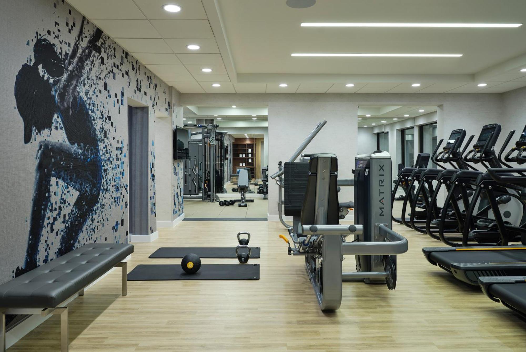 Sheraton Grand Rapids Airport Hotel Cascade Екстериор снимка
