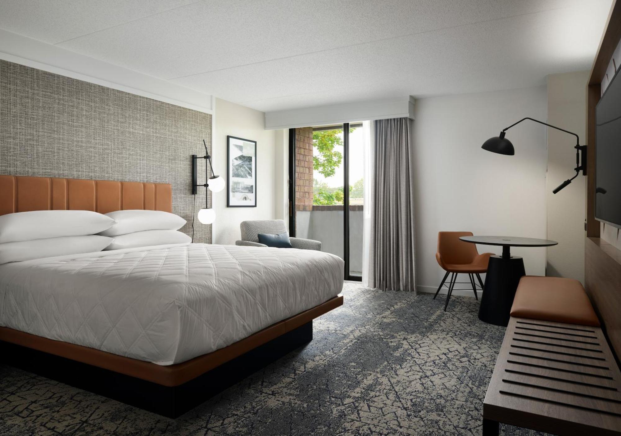 Sheraton Grand Rapids Airport Hotel Cascade Екстериор снимка